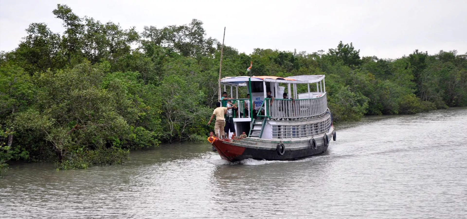 Boat cruise at Sundarban